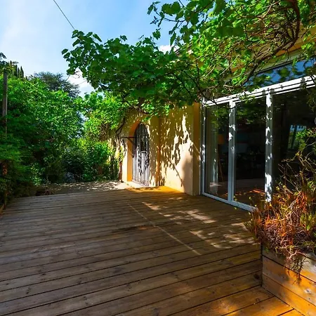 Villa De La Plume *